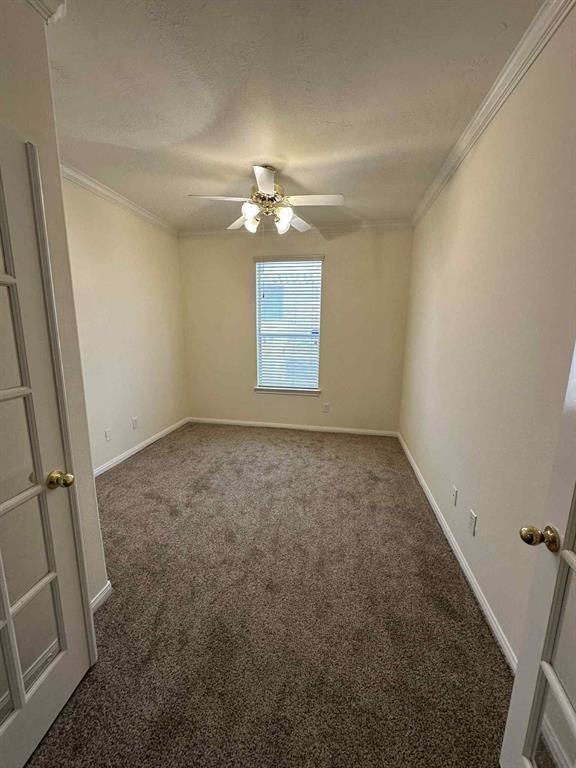 Building Photo - 15215 Millers Run Ln