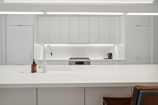 Building Photo - 1539 6th St NW