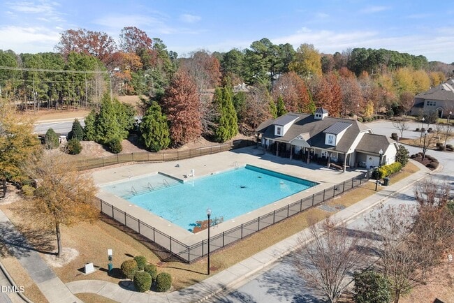 Building Photo - 7603 Weathered Oak Way