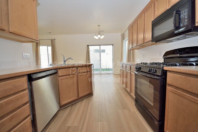 Building Photo - 7830 Mather Ct