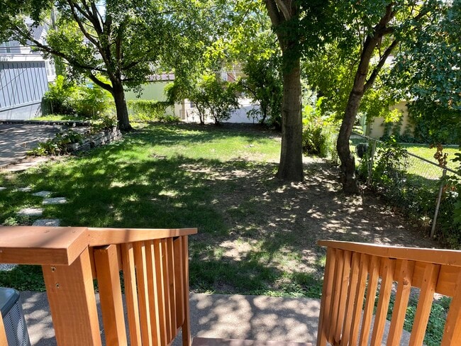 Building Photo - 4923 Chicago St