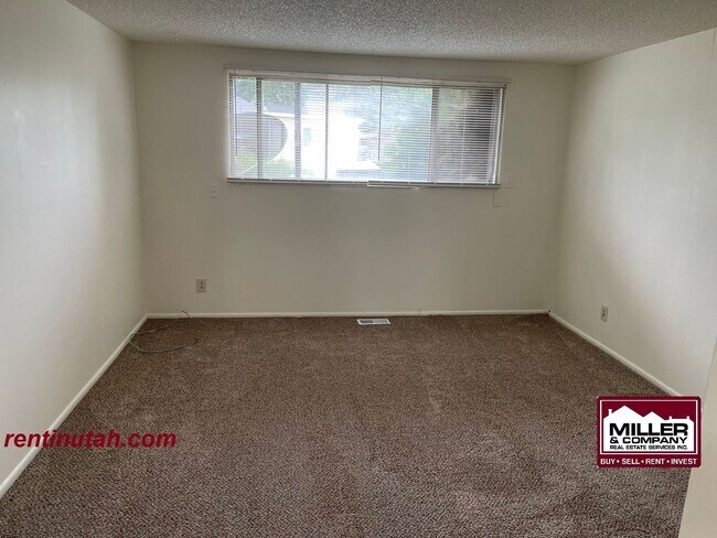 Building Photo - 485 Woodland Ave