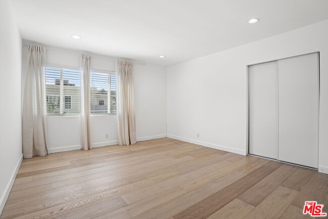 Building Photo - 1525 Hayworth Ave
