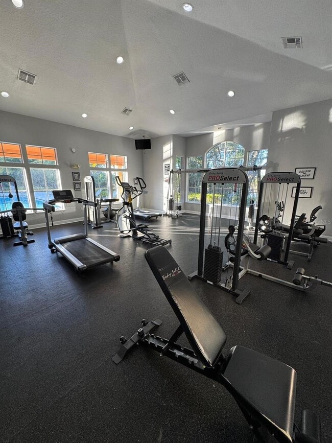 Building Photo - 5957 Westgate Dr