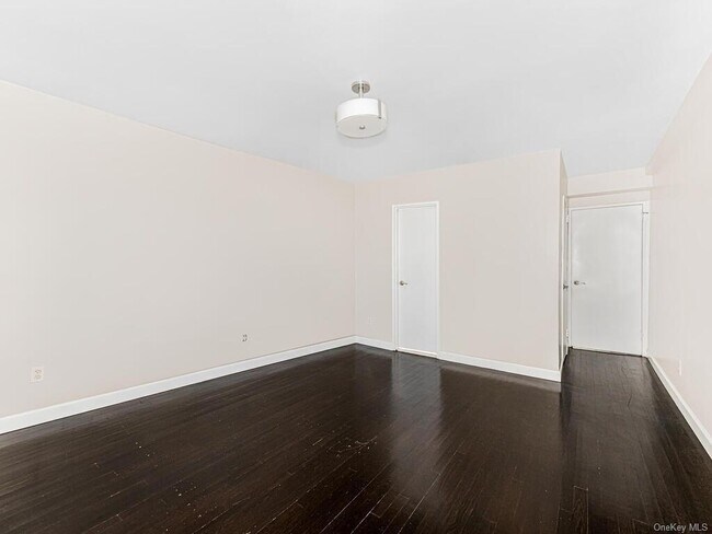 Building Photo - 3030 Johnson Ave