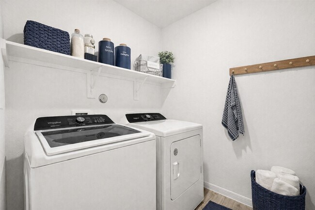 Building Photo - 318 Maple Bark Trl