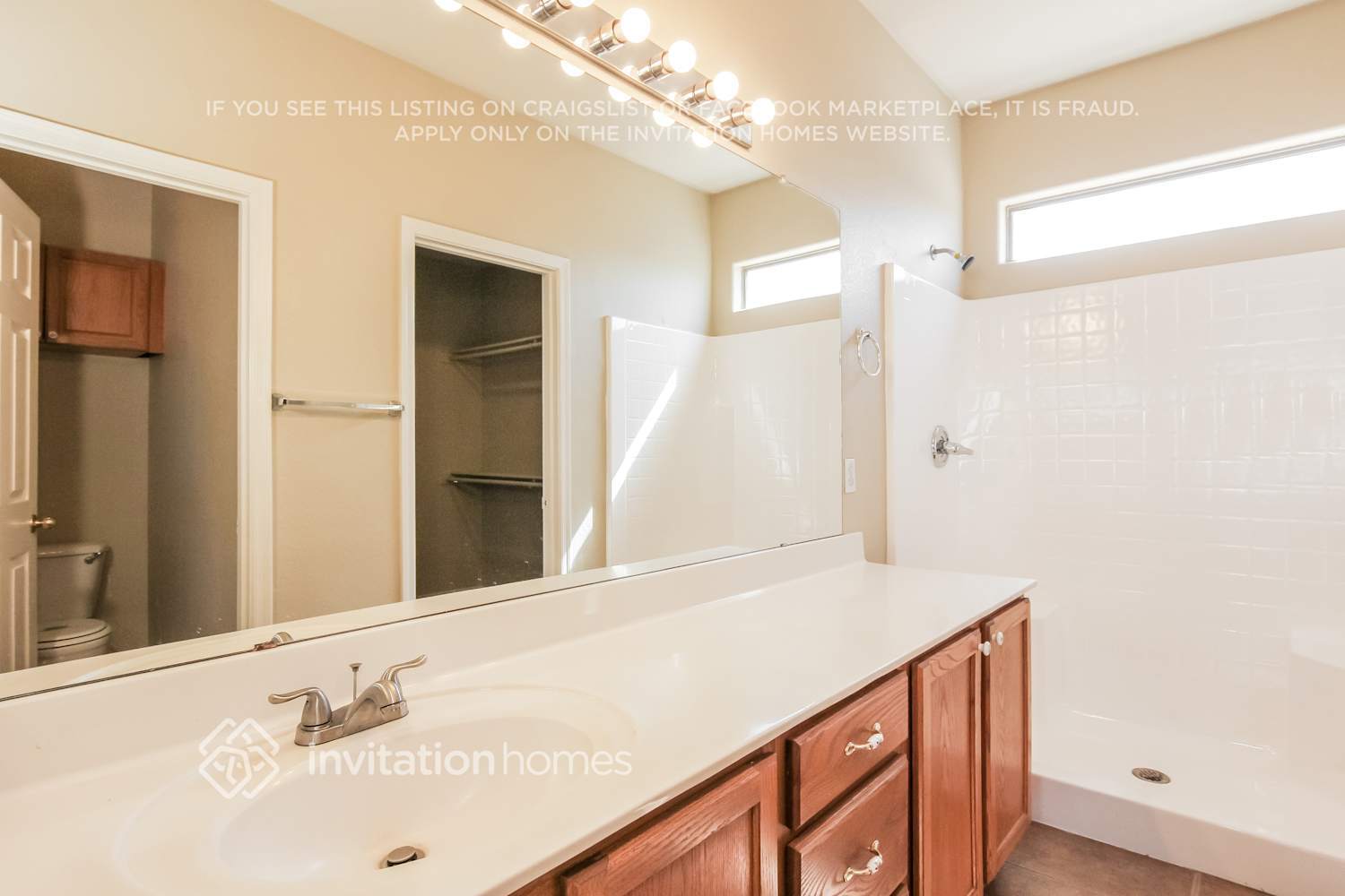 Building Photo - 1001 S 4th Ave