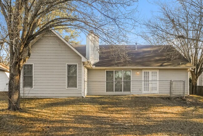 Building Photo - 4891 Country Cove Way