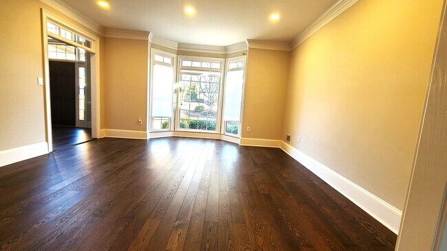 Building Photo - 10780 Carrara Cove