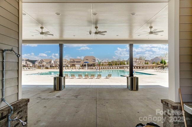 Building Photo - 5009 Fenwick Ct