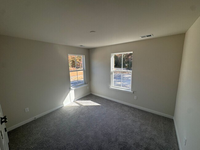 Building Photo - 6007 Crosswinds Blvd