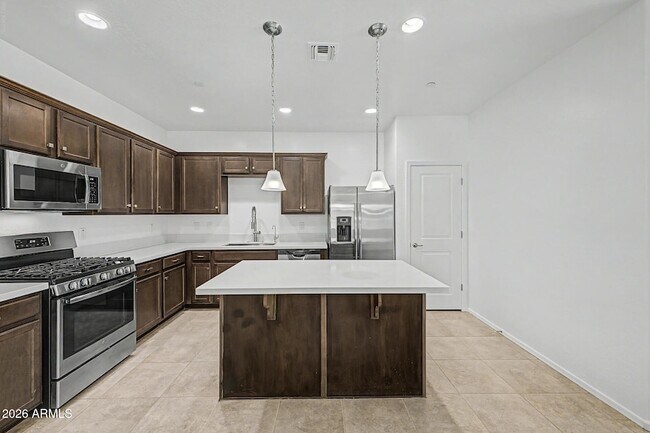 Building Photo - 21254 W Hubbell St