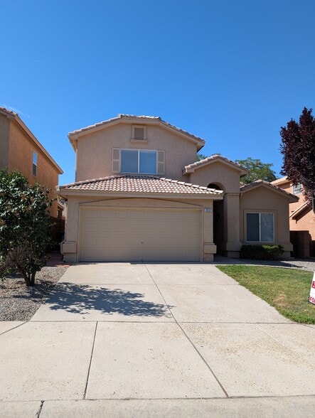 Primary Photo - 7312 Desert Eagle Rd NE