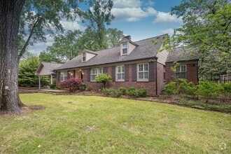 Building Photo - 60 Eastland Dr