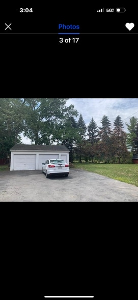 Garage - 199 Fairgreen Dr