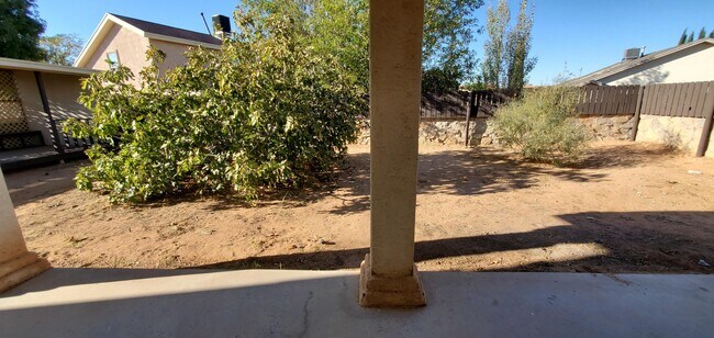 Building Photo - 12525 Tierra Cuervo Dr
