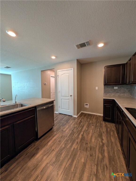 Building Photo - 2096 Brandywine Dr