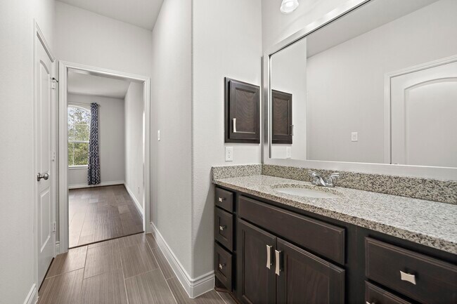 Building Photo - 3907 Pinecrest Peak Dr