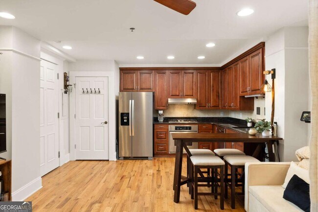 Building Photo - 259 14th St NE