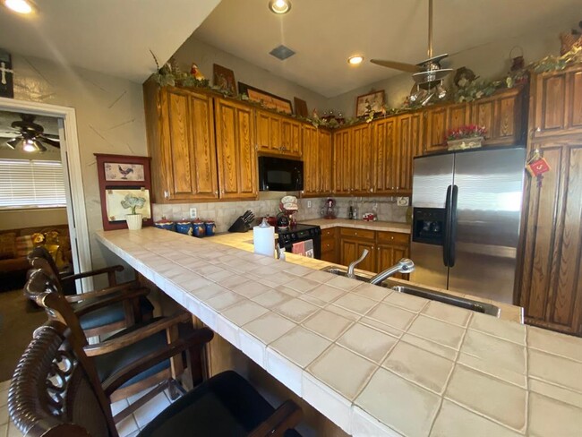 Building Photo - 5273 Sherbrooke Ln