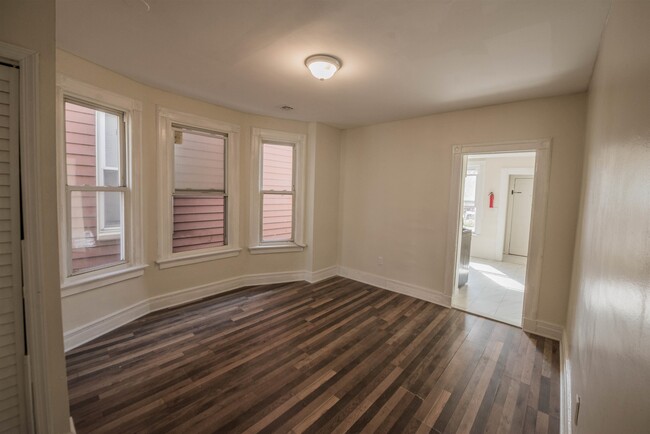 Building Photo - 134 Wakeman Ave