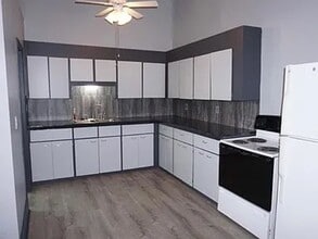 Building Photo - 317 N Clinton Ave