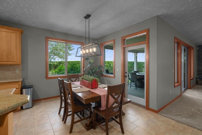 Building Photo - 29209 SE Highway 212