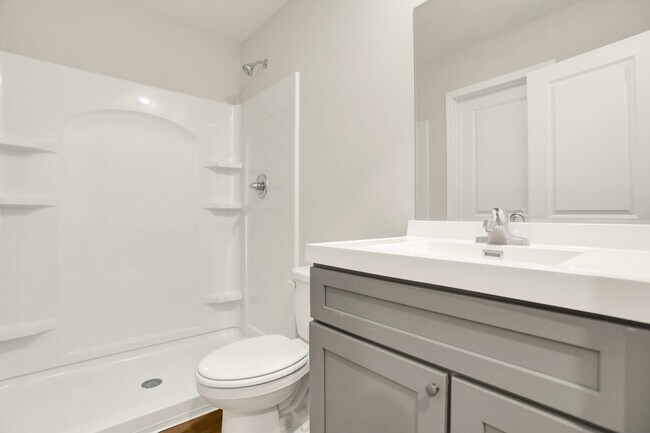 Building Photo - 4489 Beacon Hls Dr