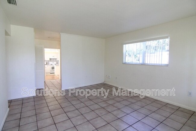 Building Photo - 309 W Rutgers St