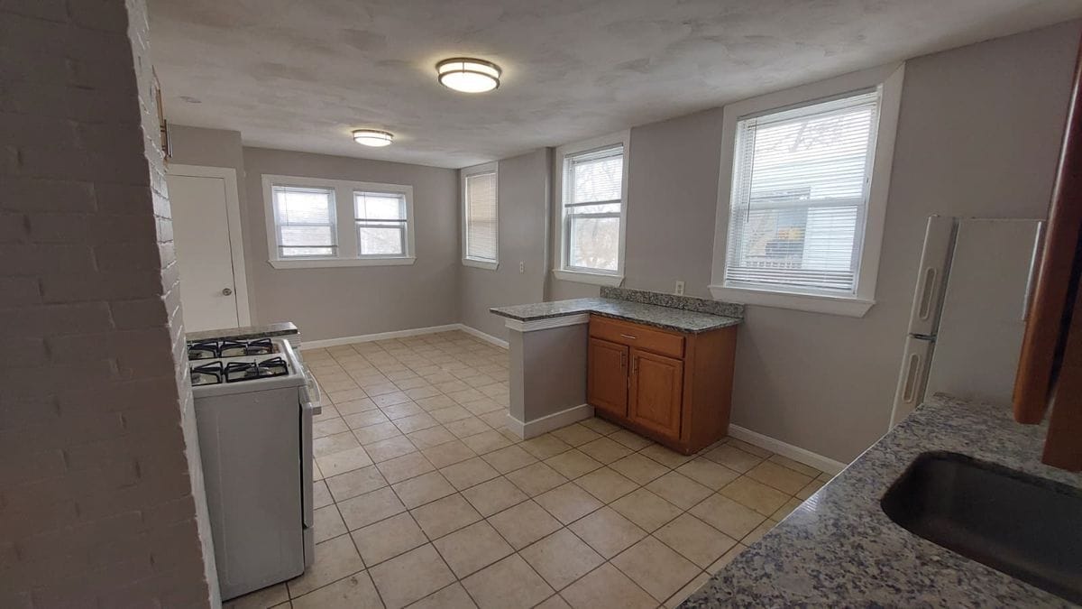 Building Photo - 41 Armandine St