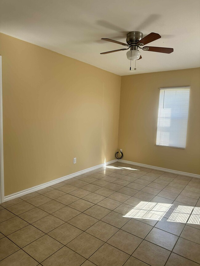 Building Photo - 6 Pine Creek Cir