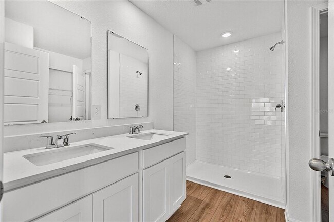 Building Photo - 863 Grand Reserve Dr