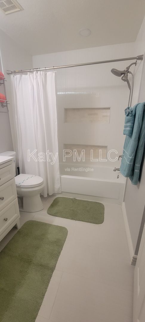 Building Photo - 9708 E Vía Linda