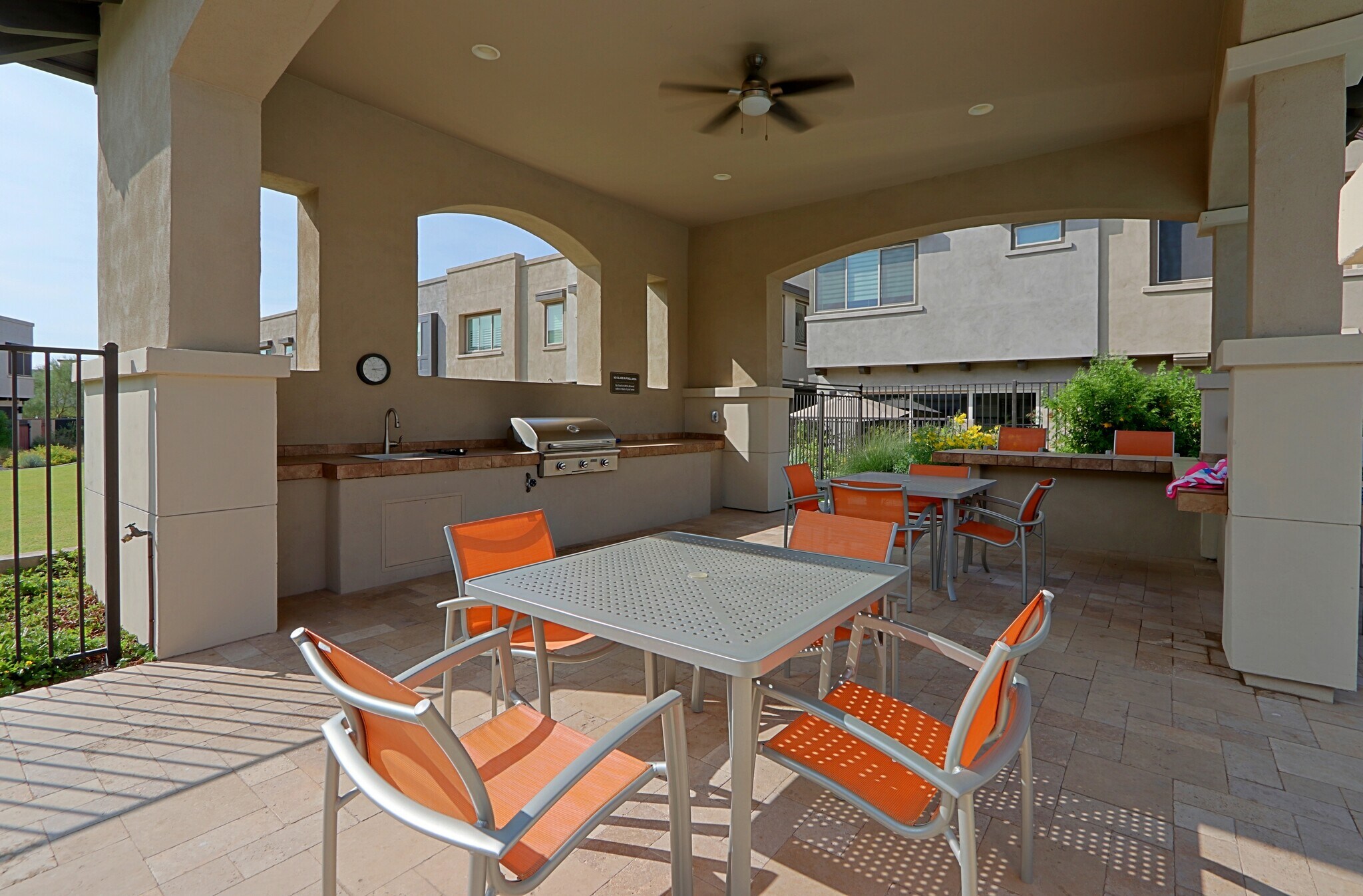 Building Photo - 7350 E Vista Bonita Dr