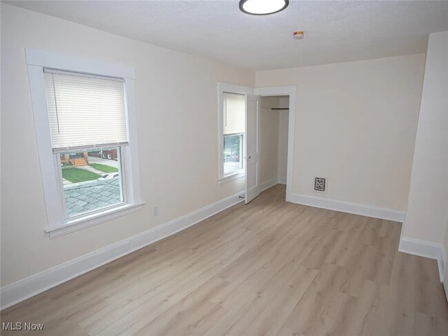 Building Photo - 3219 W 86th St