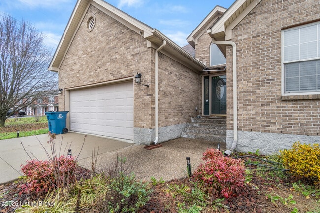 Building Photo - 175 Hannah Way