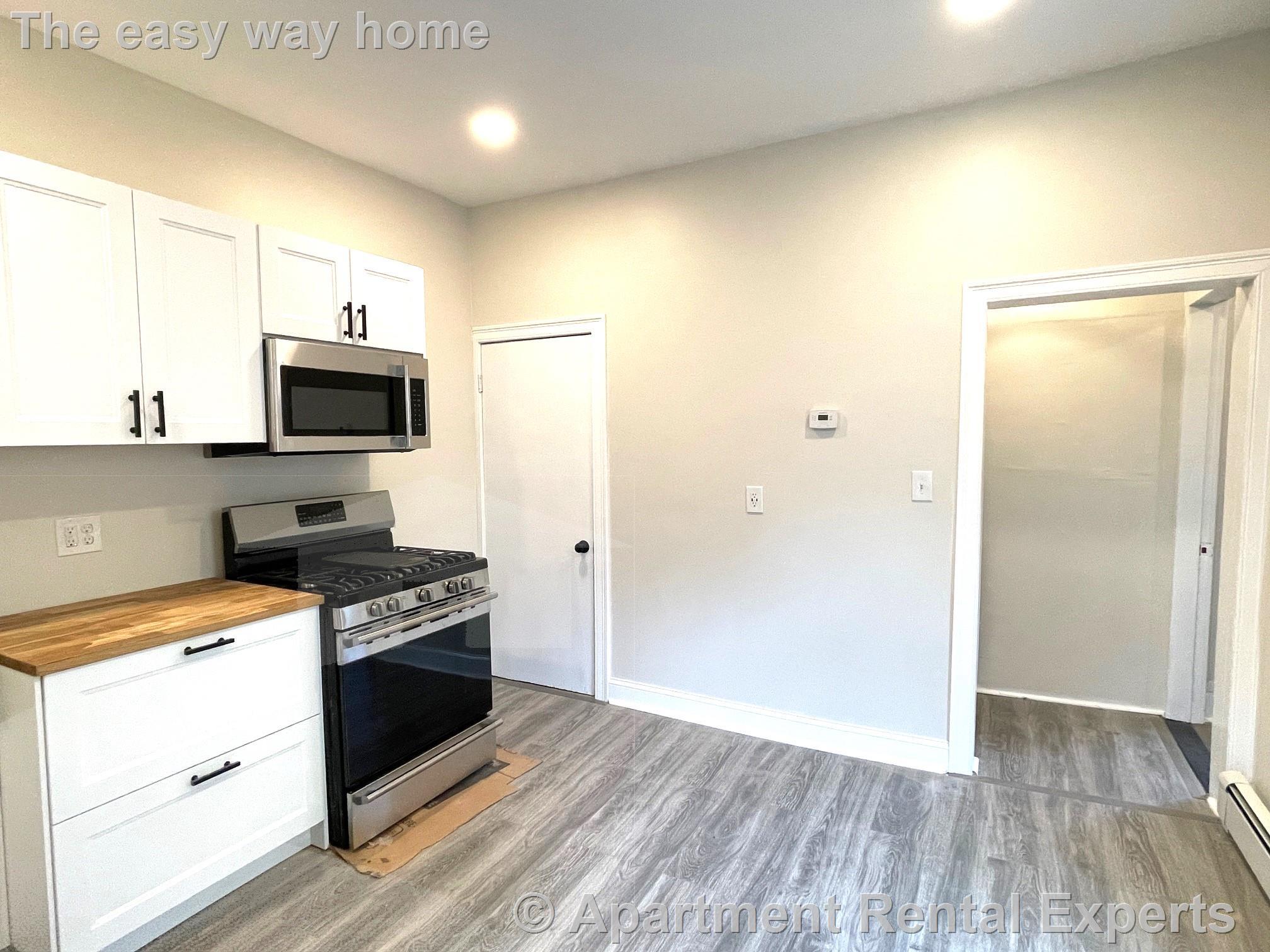 Building Photo - 26 Kenwood St