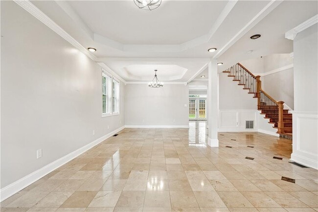 Building Photo - 1578 Lincoln Ave SE