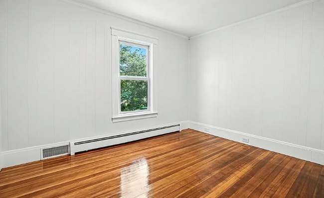 Building Photo - newly renovated 4 bdr farm house - rent to...