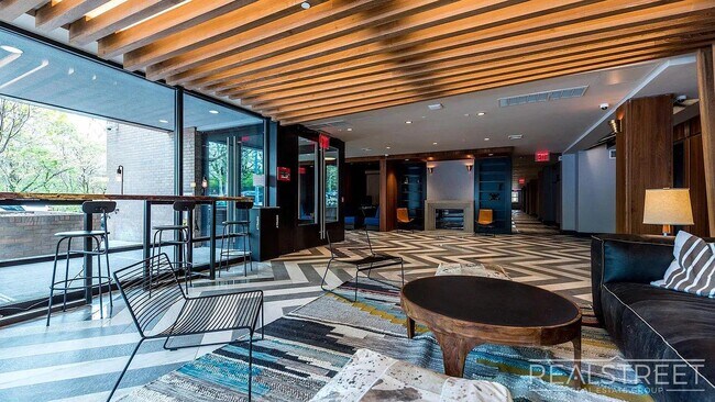 Building Photo - Duffield Street