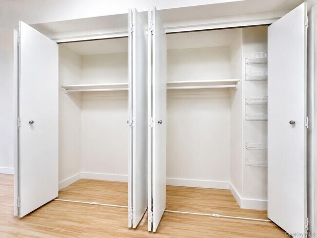 Building Photo - 4-74 48th Avenue Unit 30-J