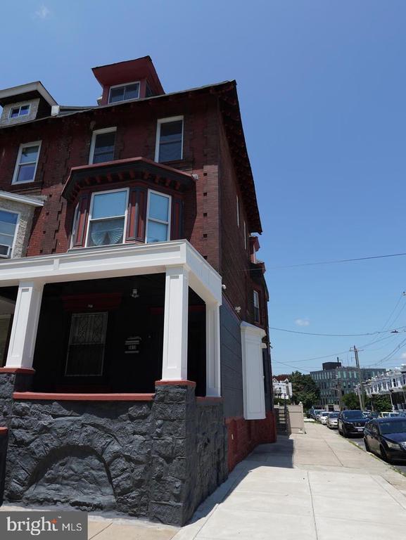 Building Photo - 5013 Chester Ave