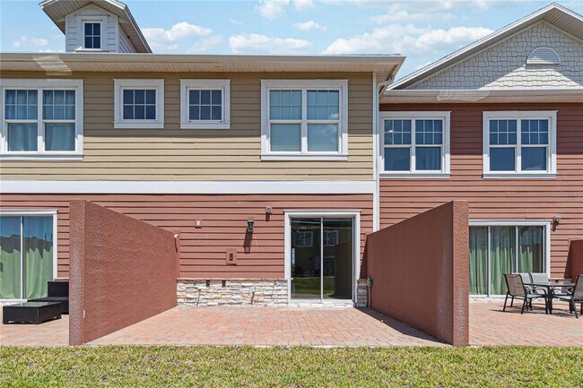 Building Photo - 7554 Sunflower Cir