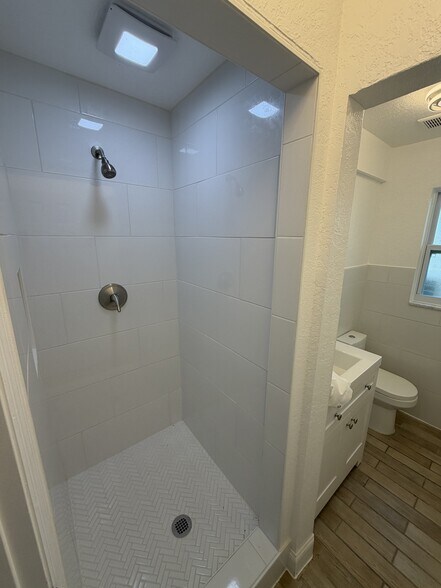 Building Photo - 1 Bed/1 Bath
