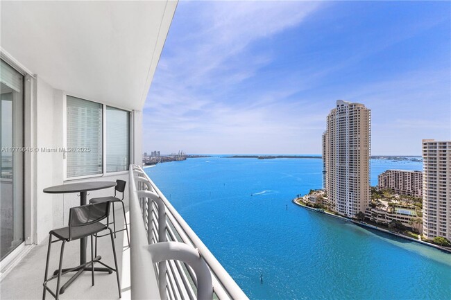 Primary Photo - 335 S Biscayne Blvd