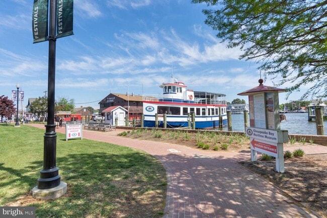 Building Photo - 207 Dodson Ave