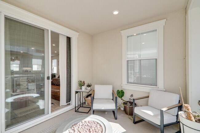 Building Photo - 37523 Sand Drift Rd