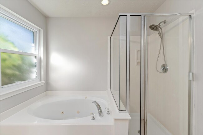 Building Photo - 19914 Shore Meadows Ln