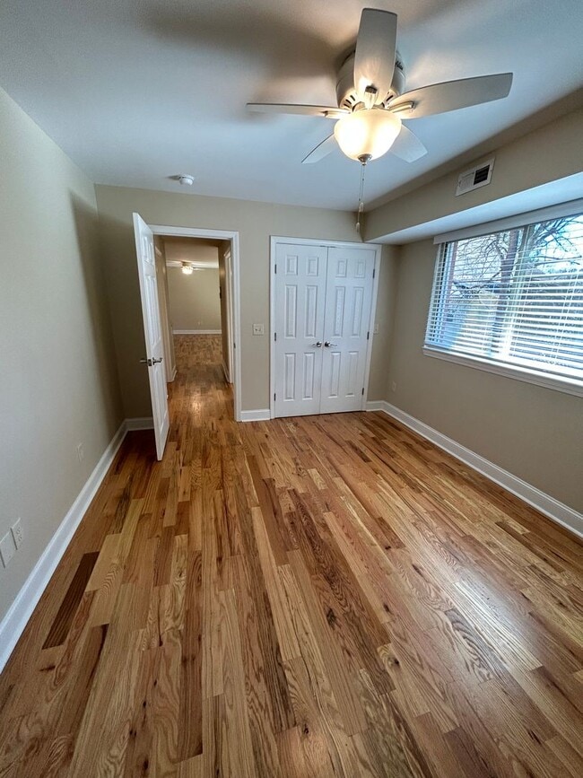 Building Photo - Downtown Morganton 3 Bedroom 2 Bath