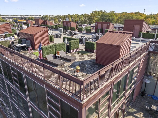 Building Photo - 367 Auden Ave